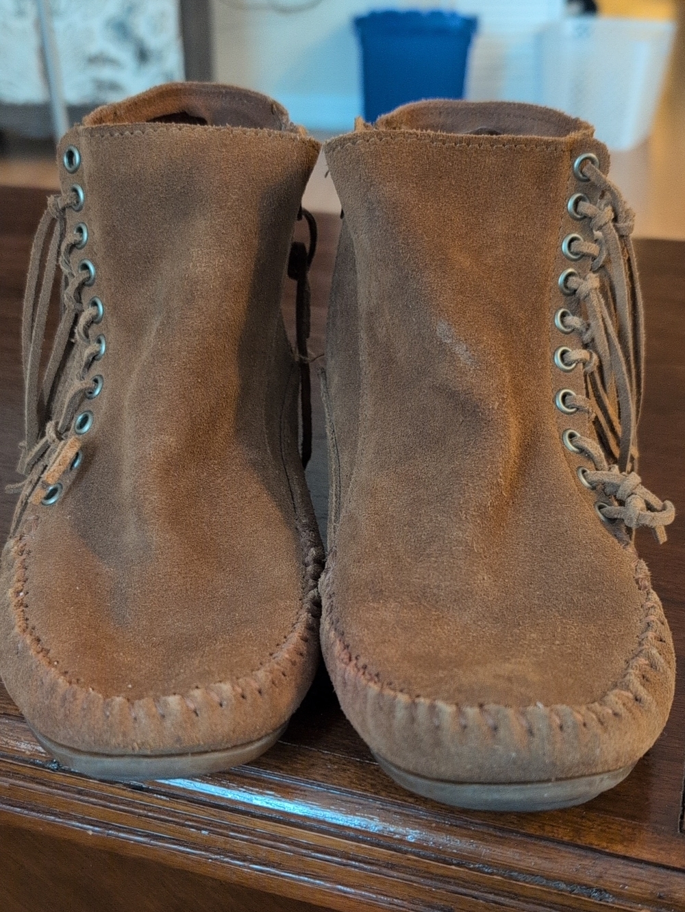 Minnetonka Women's Brown Suede Fringe Moccasins with Lace-Up Eyelets